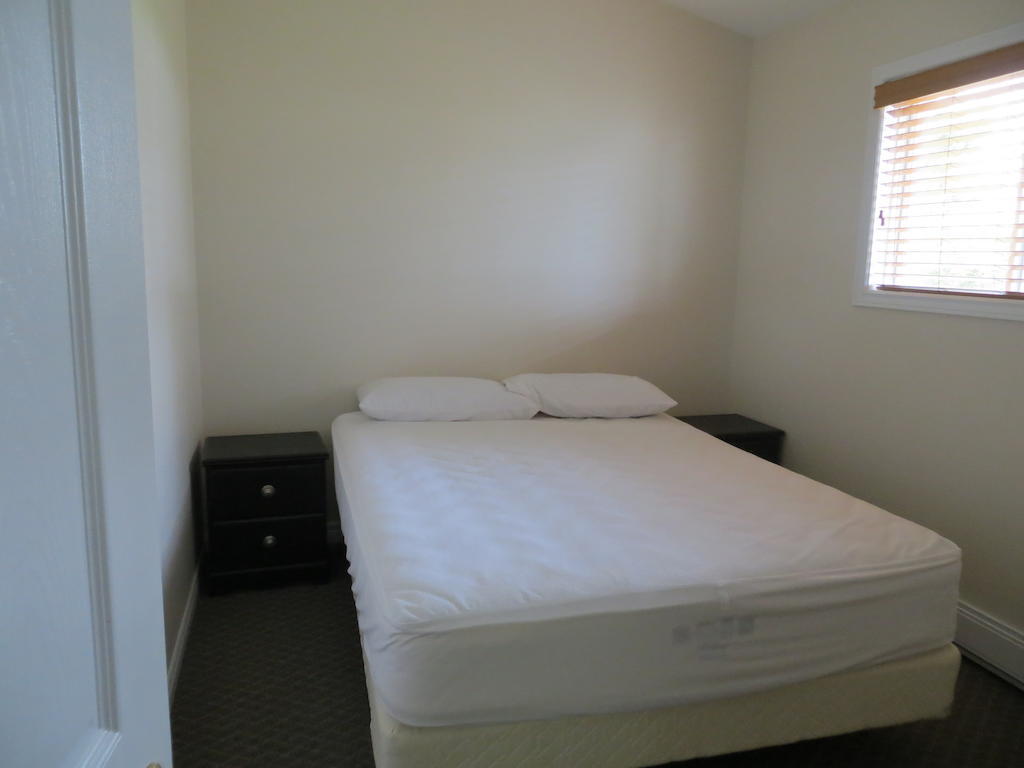 Halls Cottages Honey Harbor Kamer foto