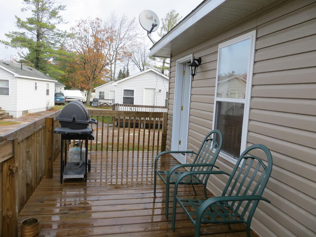 Halls Cottages Honey Harbor Kamer foto
